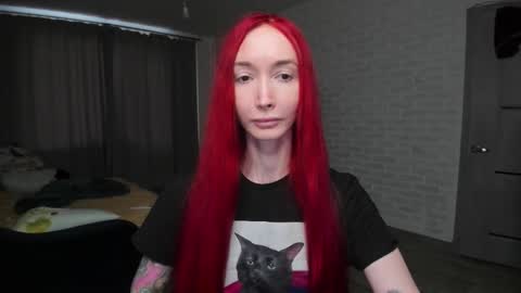 Snapshot of roxy_silver chatting on 02-13-26, 11:39 Roxy online show from 02-13-26, 11:39