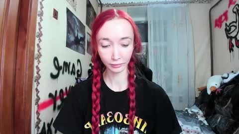 Snapshot of roxy_silver chatting on 02-22-26, 09:13 Roxy online show from 02-22-26, 09:13