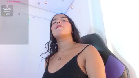 roxy_stone1 online show from 09-26-25, 08:57