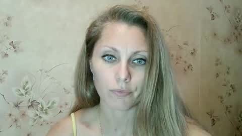 roxyfox18x01 online show from 10-11-25, 02:26