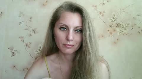 roxyfox18x01 online show from 05-23-26, 01:48