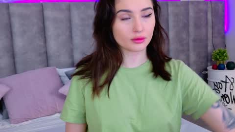 Snapshot of roxylester chatting on 01-20-25, 05:04 Roxy online show from 01-20-25, 05:04