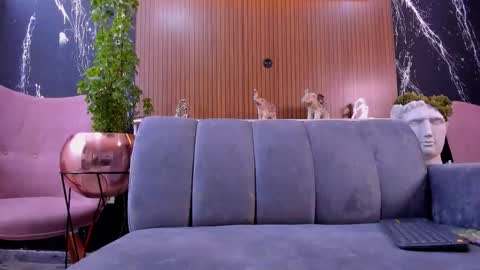 Snapshot of roxyross01 chatting on 10-02-25, 03:19 Roxy online show from 10-02-25, 03:19