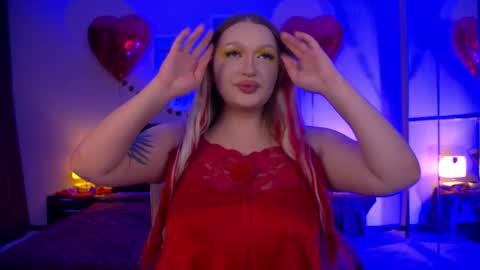 Snapshot of roxystormer chatting on 02-25-26, 06:06 RoxyStormer online show from 02-25-26, 06:06