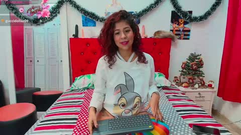 Snapshot of roy_luna chatting on 12-18-24, 01:23 Roy Luna online show from 12-18-24, 01:23