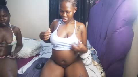 Snapshot of royal_charm chatting on 02-05-26, 11:42 royal_charm online show from 02-05-26, 11:42