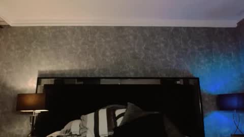 royal_exotic_couple online show from 02-21-26, 07:20