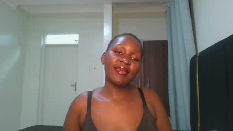 Snapshot of royal_goddes chatting on 05-14-26, 05:53 goddes online show from 05-14-26, 05:53
