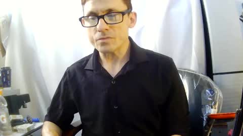 Snapshot of royalblueboy chatting on 06-05-26, 12:28 royalblueboy online show from 06-05-26, 12:28