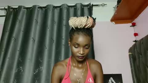 Softluxe online show from 04-24-26, 08:17