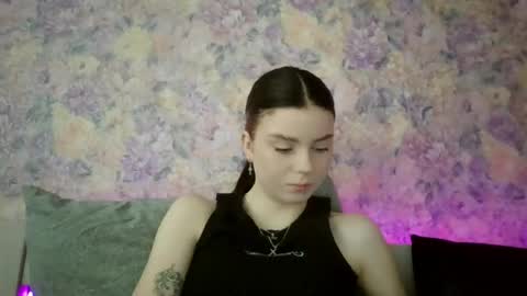 Snapshot of royalvelour chatting on 06-04-26, 02:56 royalvelour online show from 06-04-26, 02:56