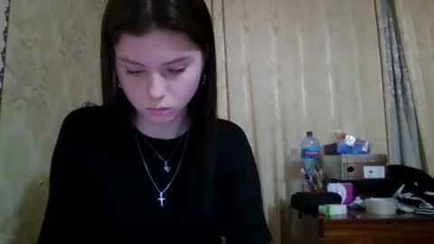 Snapshot of royalvelour chatting on 06-11-26, 08:29 royalvelour online show from 06-11-26, 08:29
