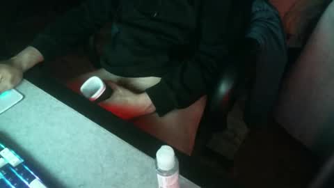 Snapshot of rozenbach chatting on 05-11-26, 04:29 rozenbach online show from 05-11-26, 04:29