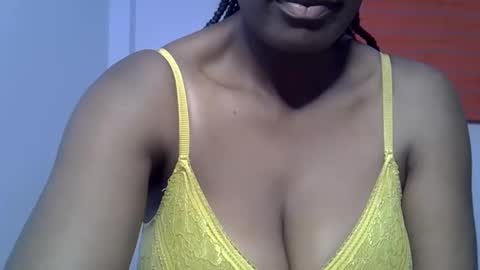 Snapshot of rozie34 chatting on 02-23-26, 06:05 rozie34 online show from 02-23-26, 06:05