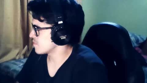 Snapshot of rpaulo25 chatting on 10-06-25, 02:20 rpaulo25 online show from 10-06-25, 02:20