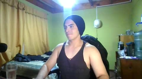 Snapshot of rpaulo25 chatting on 05-08-26, 05:02 rpaulo25 online show from 05-08-26, 05:02
