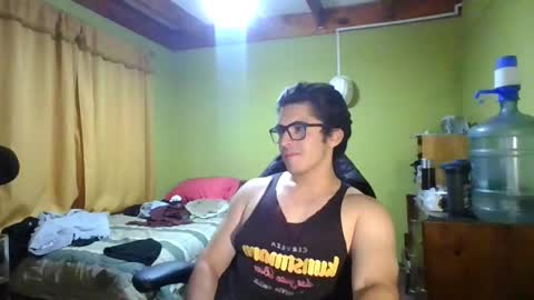 Snapshot of rpaulo25 chatting on 05-10-26, 04:17 rpaulo25 online show from 05-10-26, 04:17