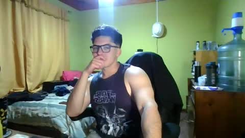 Snapshot of rpaulo25 chatting on 05-15-26, 05:36 rpaulo25 online show from 05-15-26, 05:36