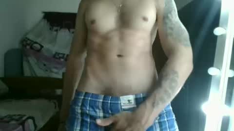 Snapshot of rpiedrahita2000 chatting on 10-31-25, 06:14 rpiedrahita2000 online show from 10-31-25, 06:14