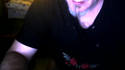 Snapshot of rrd85 chatting on 02-14-25, 03:33 rrd85 online show from 02-14-25, 03:33