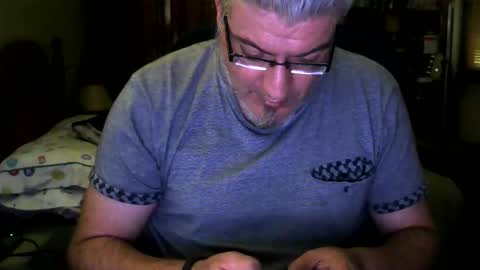 Snapshot of rrd85 chatting on 10-24-25, 09:17 rrd85 online show from 10-24-25, 09:17