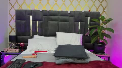 RubbyTaylor online show from 01-15-25, 05:26