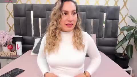 Snapshot of rubby_taylor chatting on 07-15-26, 03:06 RubbyTaylor online show from 07-15-26, 03:06
