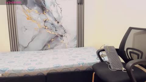 Snapshot of rubi_30 chatting on 11-26-25, 11:44 Rubi i love online show from 11-26-25, 11:44