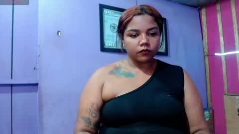 Snapshot of rubii_queen chatting on 12-12-24, 03:32 Rubi online show from 12-12-24, 03:32