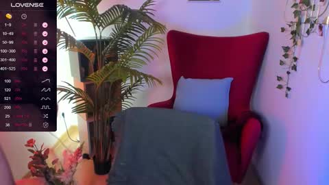 Snapshot of ruby_blossom chatting on 11-14-25, 09:35 Ruby online show from 11-14-25, 09:35