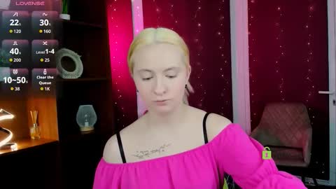 ruby frost online show from 12-15-25, 07:51