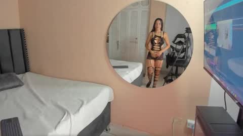 Snapshot of ruby_tylor chatting on 11-25-25, 12:38 ruby online show from 11-25-25, 12:38