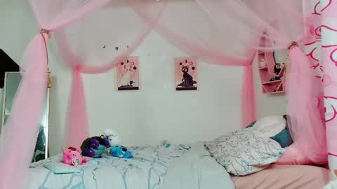 Ruby Wren online show from 09-29-25, 01:55