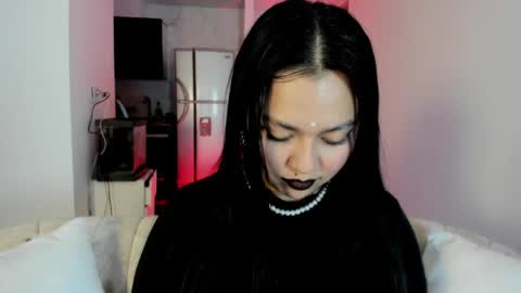 Snapshot of rubyhlowe chatting on 04-10-26, 03:01 RUBY online show from 04-10-26, 03:01