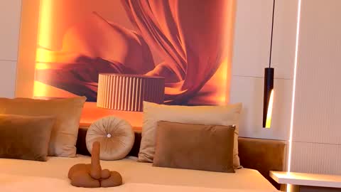 Ruby Luxe online show from 09-09-25, 05:07