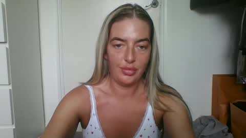 rubyredxxxoxxx online show from 02-16-25, 12:32