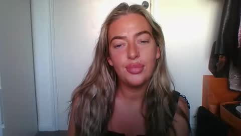 rubyredxxxoxxx online show from 10-04-25, 06:33