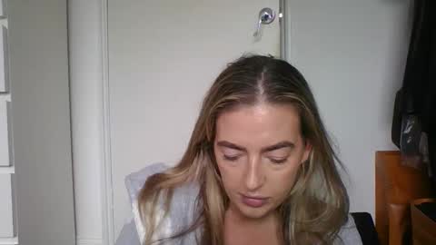 rubyredxxxoxxx online show from 11-05-25, 01:00