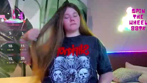 Snapshot of rubyvalen chatting on 01-19-26, 01:09 Ruby online show from 01-19-26, 01:09