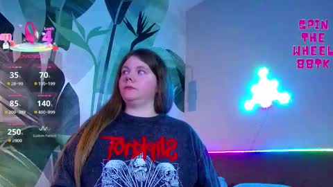 Snapshot of rubyvalen chatting on 02-06-26, 01:10 Ruby online show from 02-06-26, 01:10