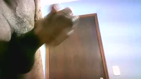 Snapshot of rudydevasso757 chatting on 01-03-25, 12:00 rudydevasso757 online show from 01-03-25, 12:00