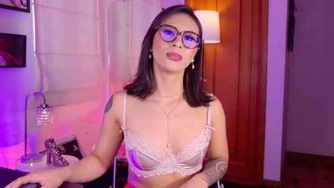 Rue online show from 02-17-26, 06:25