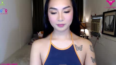 its me Sabel online show from 11-17-25, 02:06