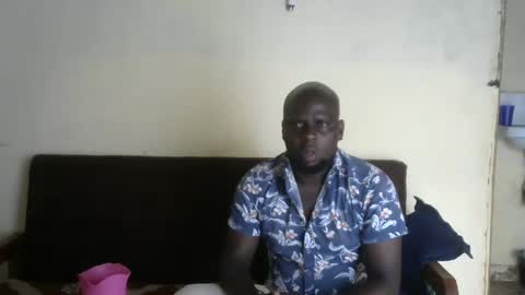 Snapshot of ruffbwoy chatting on 07-15-26, 10:42 Jayden online show from 07-15-26, 10:42