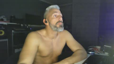 Chico que rico Caliente online show from 01-25-25, 05:07