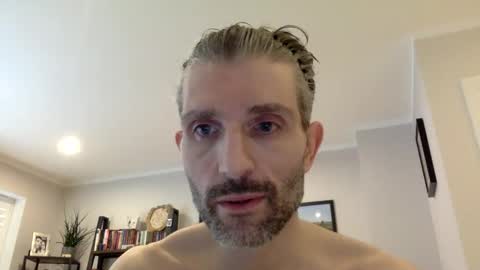 Snapshot of rugbymvp chatting on 02-26-25, 01:52 rugbymvp online show from 02-26-25, 01:52