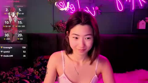 Snapshot of runi_asian chatting on 06-22-26, 03:25 Runi online show from 06-22-26, 03:25