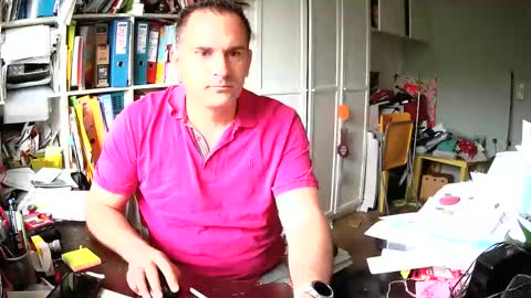 Snapshot of runner1978 chatting on 05-08-26, 06:41 runner1978 online show from 05-08-26, 06:41