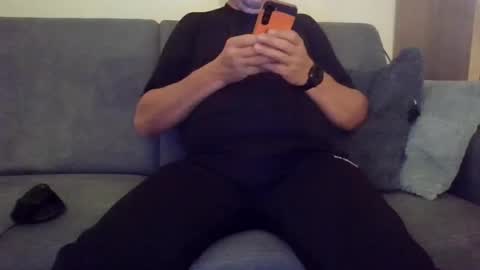 runner_1978 online show from 12-11-24, 08:39