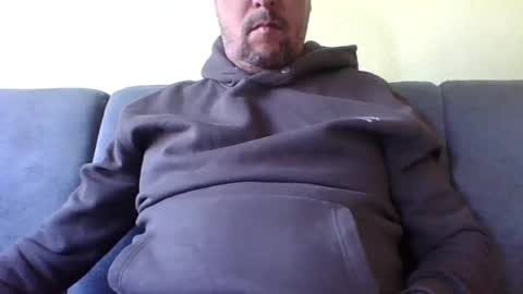 runner_1978 online show from 03-12-25, 08:19